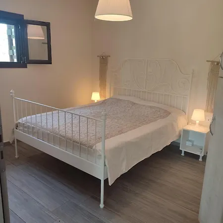 Апартаменты Emi's House Karioupolis