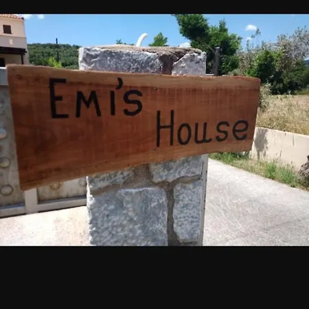 Emi's House * Karioupolis