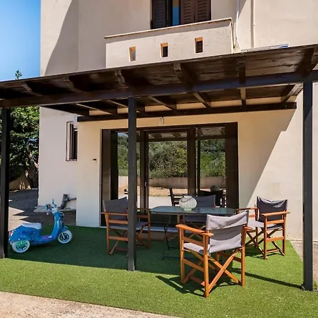 Emi's House Διαμέρισμα *