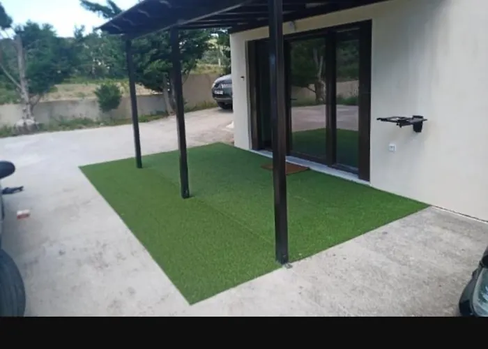 Emi's House דירה *