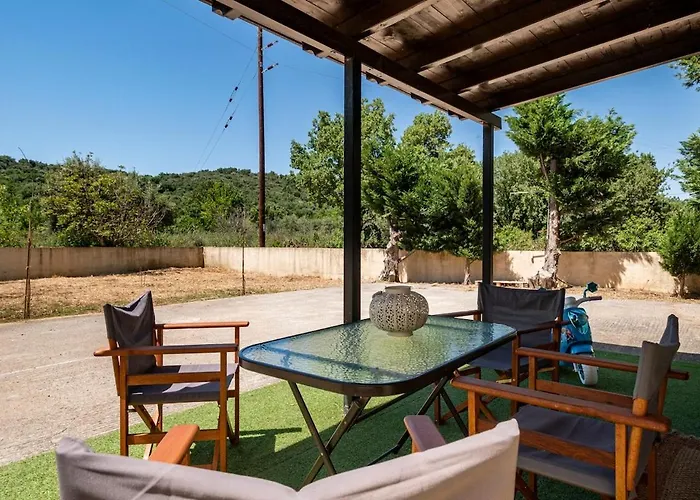 Emi's House דירה Karioupolis